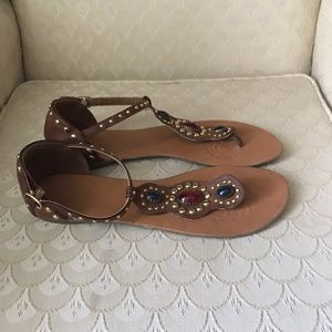Cute leather sandals with beautiful stones